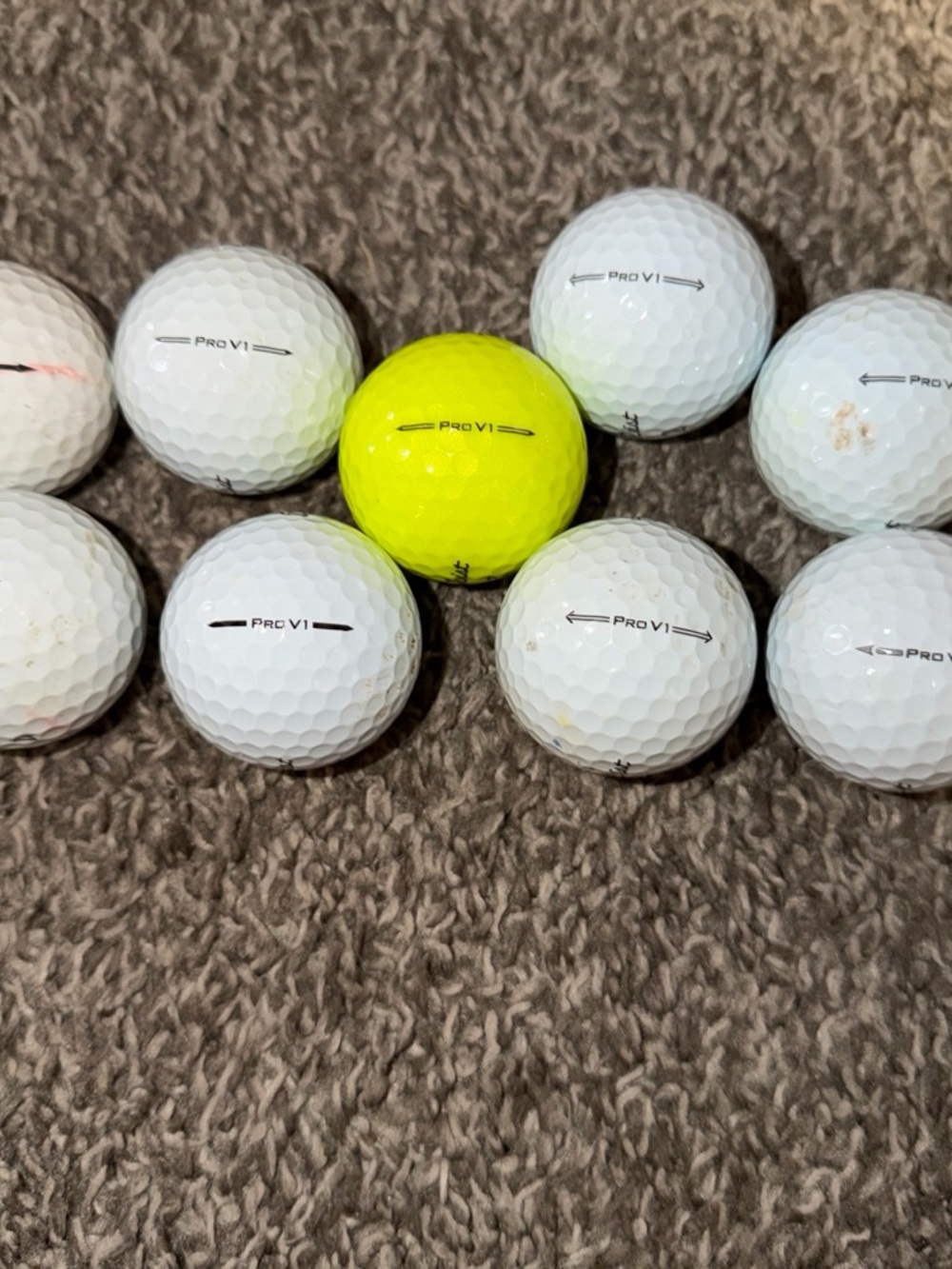 Titleist Pro V1 Golf Balls White and Yellow Pack